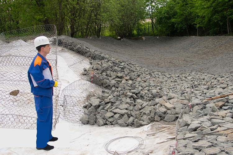 Standard Gabion Baskets For Constructing Retaining Walls Vegetation And Water Management