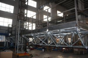 China Mast Climbing Aerial Work Platform for Glass Wall Installation factory