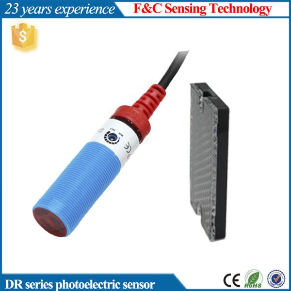 Retro-Reflective M18 Cylindrical Photoelectric Sensors Reflector NPN Type 2M