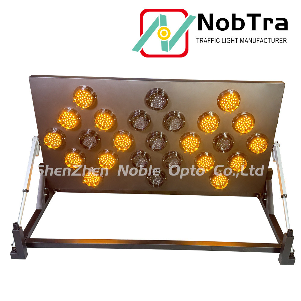 25 Amber Temporary Traffic control IP54 Approved Solar Battery Powered With Remote Control