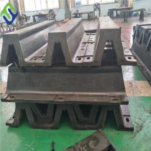 China V Type Marine Rubber Arch Fender Solid For Berthing factory
