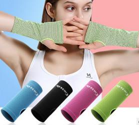 China Wristband Summer Sunscreen Hand Gloves Cold Feeling Non Slip Sports Use factory