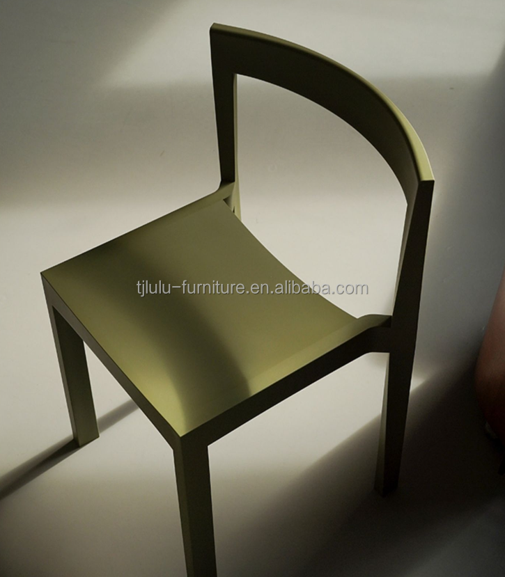 Dining Room Furniture Sturdy Wood Dining Chair for Living Room European Modern Stacked Restaurant Bar