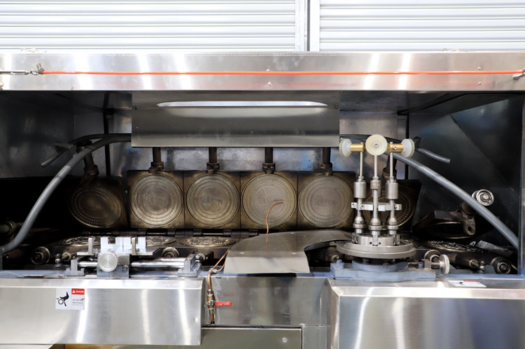 Stainless Steel ISO9001 220V Crispy Cone Production Line