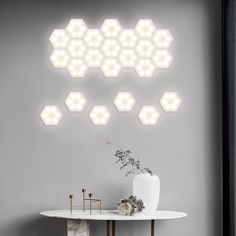 Hexagonal 70LM 4.5VDC Battery Operated Motion Sensor Light Intelligent Control