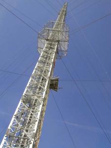 China Sellf Supporting 4 Legged 30m 40m Guyed Wire Tower factory