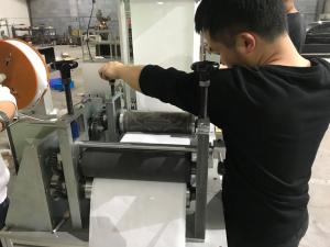 China Disposable Mask Production Line 3to5 Layers Fully Automatic Non Woven Mask Making Machine factory