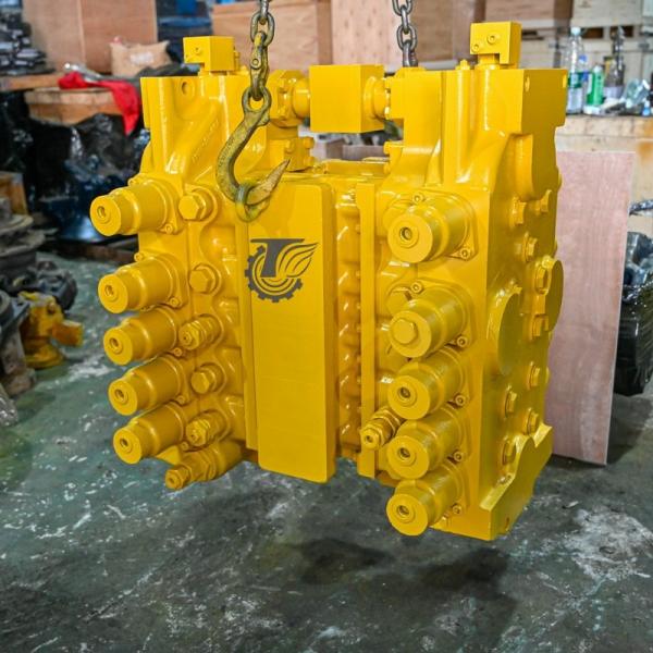 Komatsu PC2000-8 Excavator Main Control Valve 709-1A-11300 709-1A-11400 709-1A
