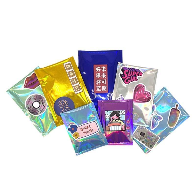 China Silver Custom Poly Mailer Bags Customized Holographic Foil Bags Recyclable factory