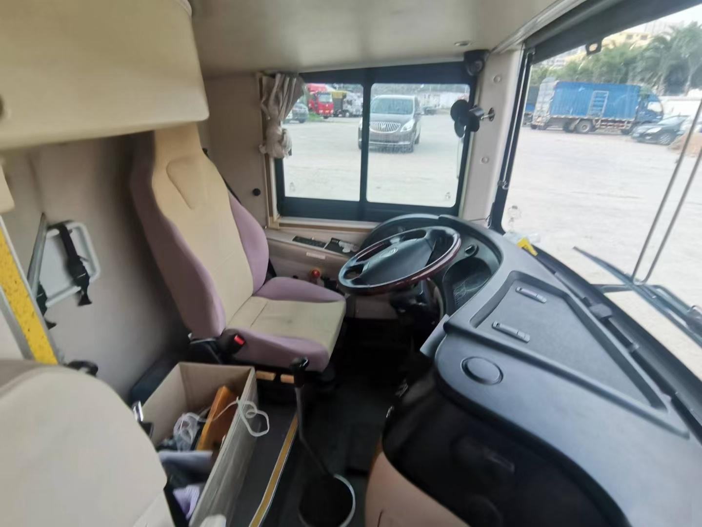 luxury coach bus used yutong 47 seats passenger transportation bus second hand bus for sale
