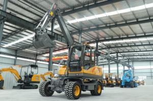 China Mini 3.5 Ton EPA Farm Crawler Digger Kubota Engine Small Excavators 1 Ton 2 Ton Machine factory