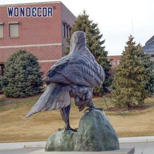 China OEM brown Custom Bronze Sculpture 90cm Garden Eagle Sculpture factory