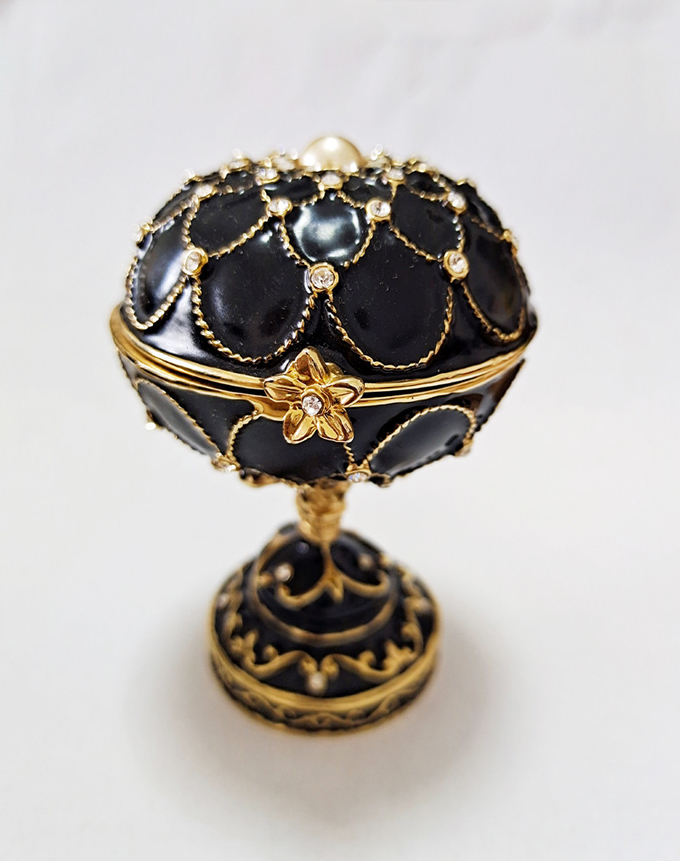 Hand Painted Enameled Blace Faberge Egg Decorative Hinged Jewelry Trinket Box Unique Gift For Home Decoration Gift Box