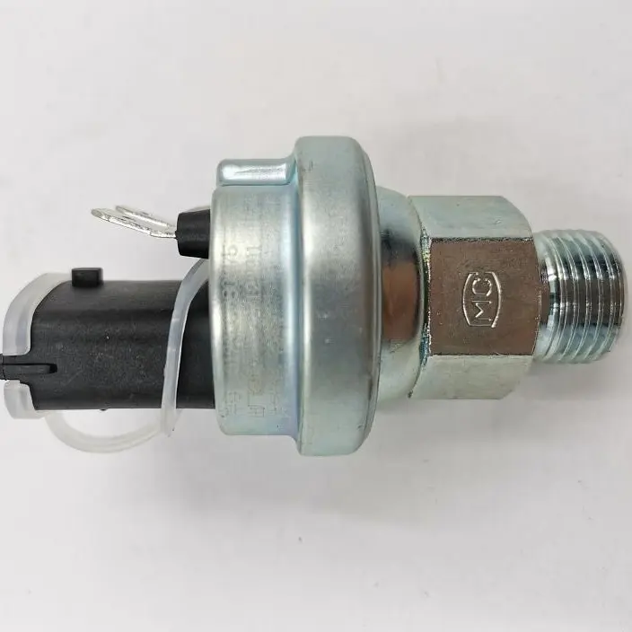 Metal 100%tested 612600080875 Oil Pressure Sensor for Shacman F3000 M3000 HOWO Truck Parts Guaranteed Durability