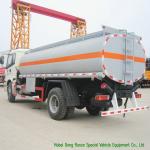 Large Capacity Oil Tanker Truck , Fuel Delivery Tankers With DFA Chassis