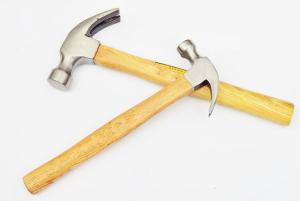 China Forged Steel Carpenter Hand Tools 16OZ American Type Polishing Surface Wooden Handle Claw Hammer Nail Hammer factory