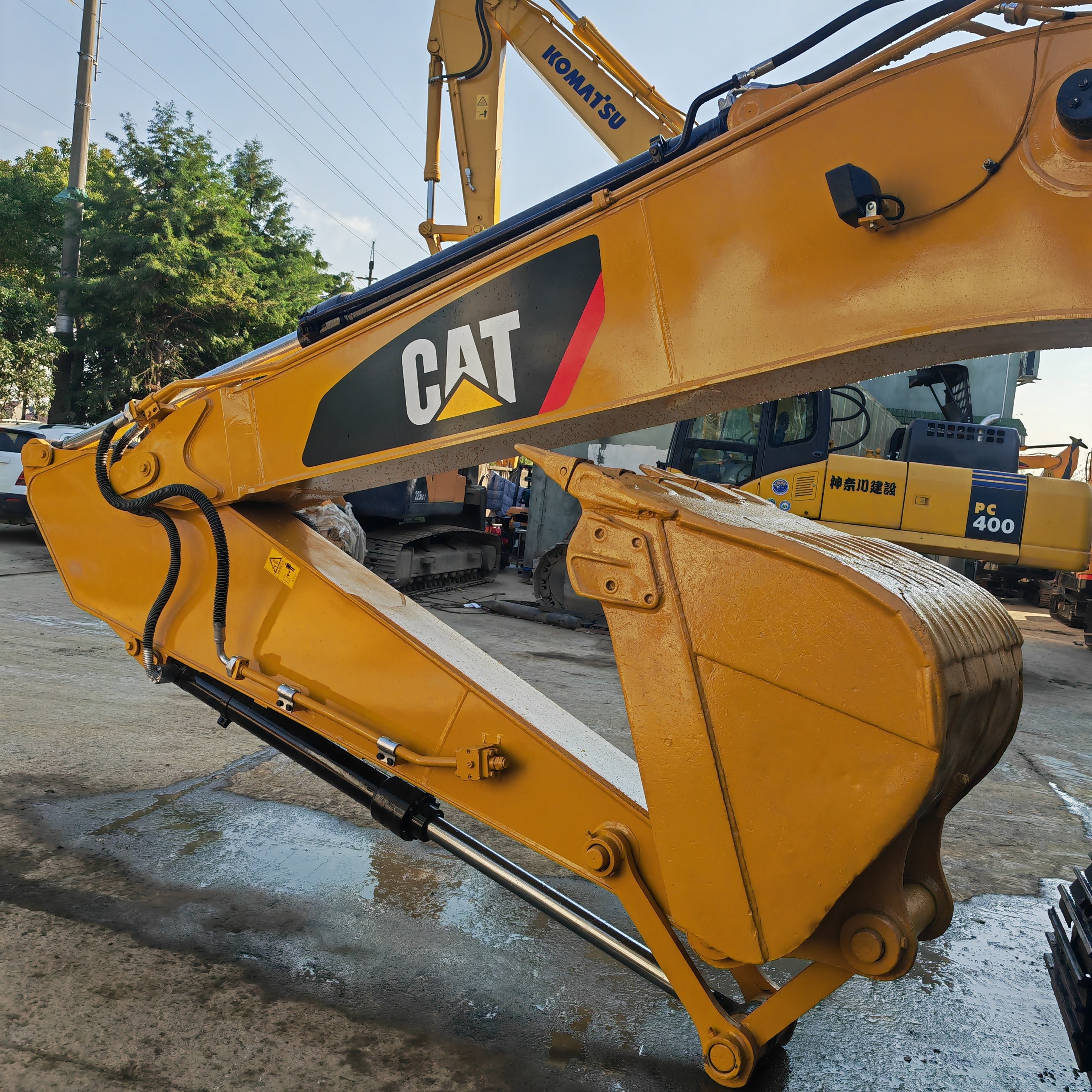 Get The Job Done With Heavy Duty Excavator Maximum Digging Depth 6.5 M Maximum Reach 9.5 M