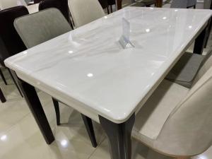 China Living Room Modern Solid Wood Coffee Table Good Moisture Resistance factory