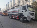 20m3 Fuel Tanker Truck Carbon Steel Q235 6x4 371hp Sinotruk Howo CCC