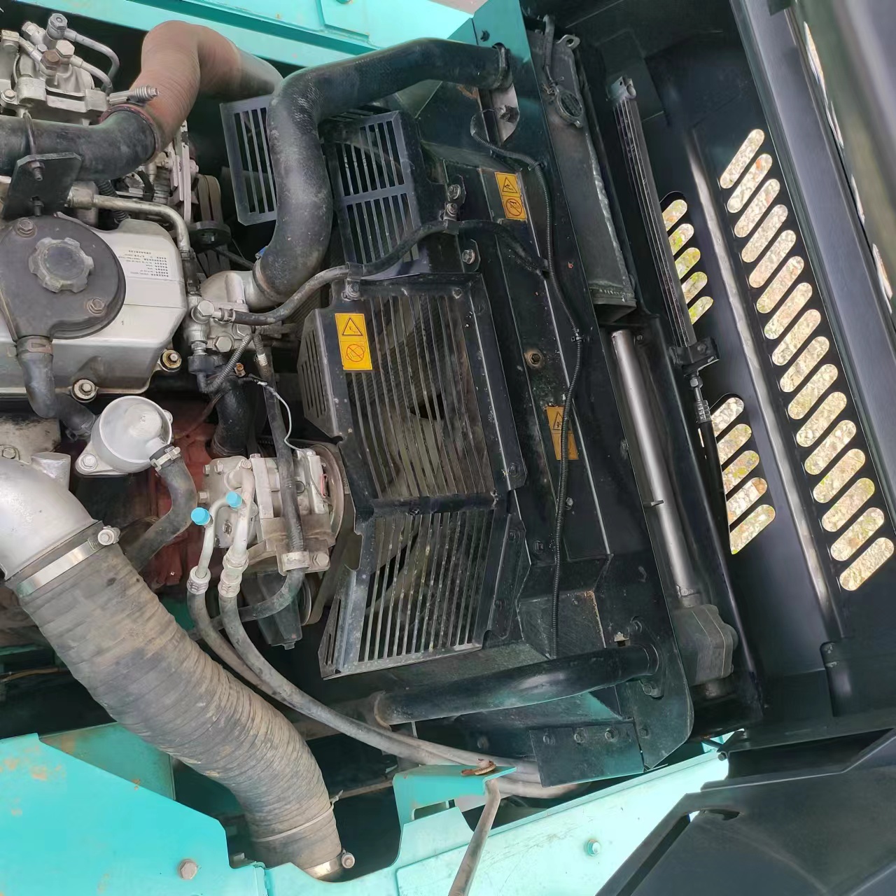 Original Hydraulic Valve Used Kobelco SK480 Crawler Excavator Machine for Construction