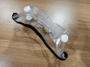 China Clear Dust Proof Safety Glasses , Light Transmittancable Science Safety Goggles factory
