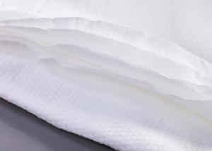 China Anti Static 60gsm 320cm Viscose Spunlace Nonwoven Cloth factory