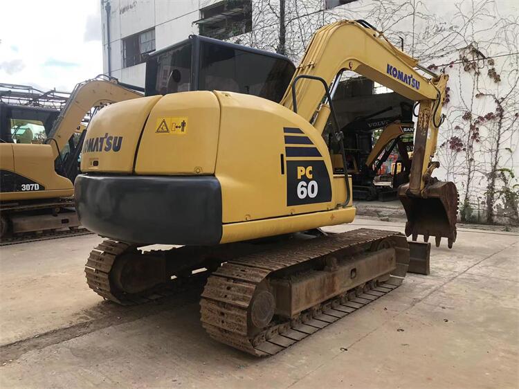 6000 KG Cummins Engine Used Komatsu PC 60-8 PC60 Excavator in Shanghai 2020 Year Model