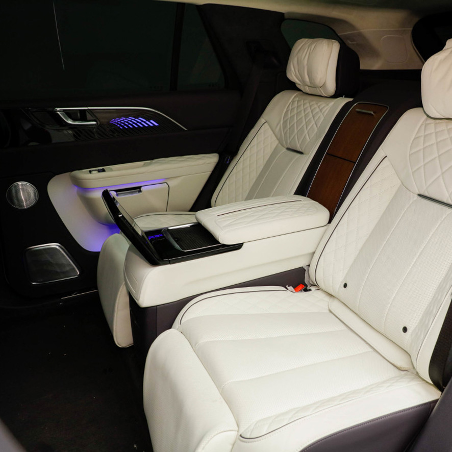 Chinese Luxury FAW Hongqi E-hs9 Full-size Electric SUV with Max Speed of 200 Km/h and Left Steering
