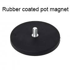 China China Supplier Rubber Coated Rust-Preventive Magnet With Outer Screw factory