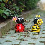 Cartoon Bee Small Creative Animal Garden Accents With High Durability