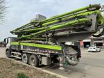 Heavy Duty Zoomlion Concrete Pump Truck 50 Meters High Efficiency Concrete Pump