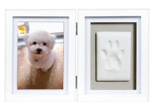 China Custom Wood Pet Keepsake Frame , Clay Paw Print Decoration For Dog / Cat factory