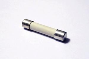 China 20A 250v Slow Blow Time Delay Ceramic Fuses 6x30mm (1/4 in x 1-1/4 in) T20A 20 amp factory