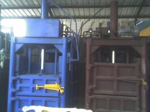 China Best Quality Cloth Baling Press Machine Hydraulic Cardboard Baler factory