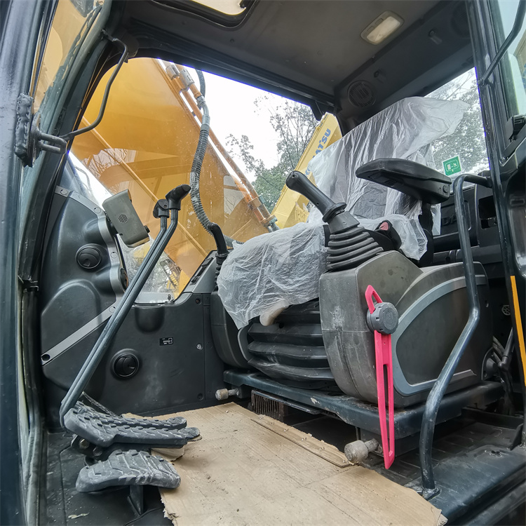 Korea Original Crawler 22 Ton Used Hyundai 220 Excavator Shipping Size 11530x3340x4165mm