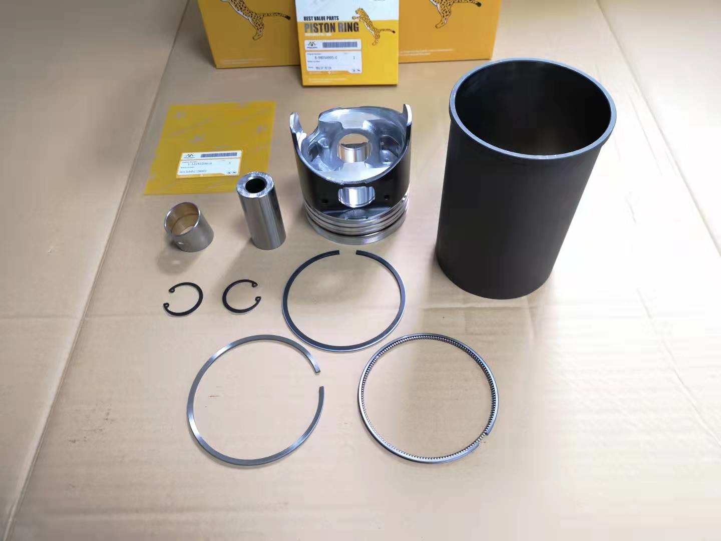 5878163170 Liner Set For ISUZU 4HG1 With Turbocharger Engine Parts Enhance Piston