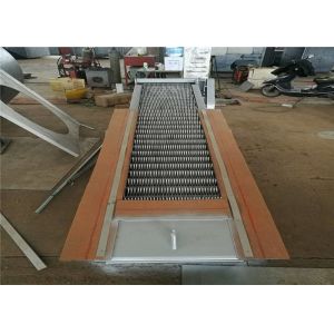 Customized Wastewater Fine Screens SS304 SS316 Material 75° Inclined Angle