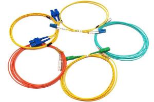 China SC APC UPC Fiber Optic Patch Cord factory