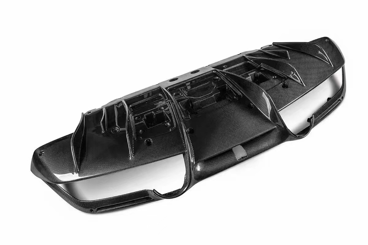 For BMW X6M F96 Carbon Fiber Body Kit X6M F96 Upgrades the AE Style Carbon Fiber Front Lip Diffuser Spoiler