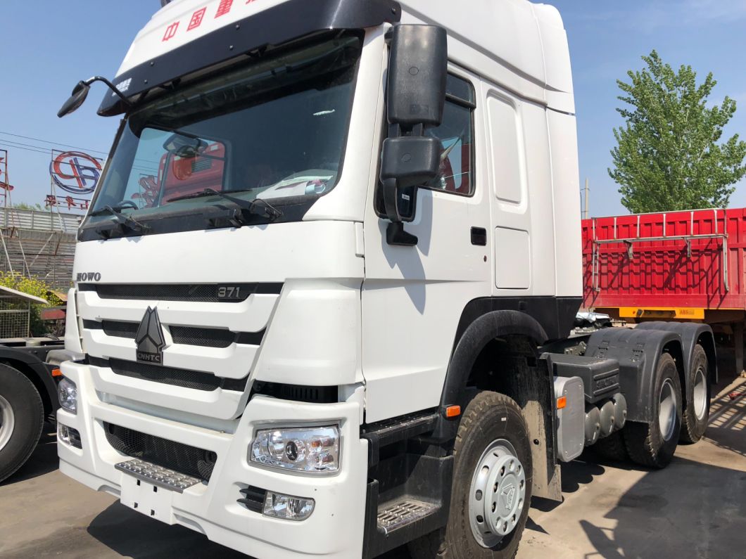 Original Condition Widely Used HOWO CNG Head Tractor Truck 420HP CNG Trailer Head 10 Tyres 6X4 Truck for Uzbekistan Market