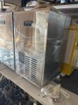 43KG/94.8lb Bar Accessories Type Beer Cooler and Dispenser with Sub Beer