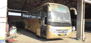 China Diesel Yutong ZK6112D 53 Seats Second Hand Tourist Bus factory