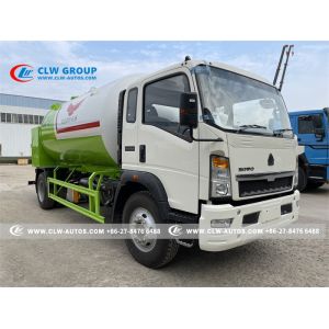 HOWO 4x2 RHD 15000 Liters LPG Bobtail Truck With Dispenser And Flow Meter