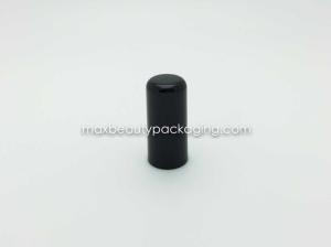 China N1018 long straight nail polish cap nail polish packaging plastic cap shiny black injection cap flat brush factory