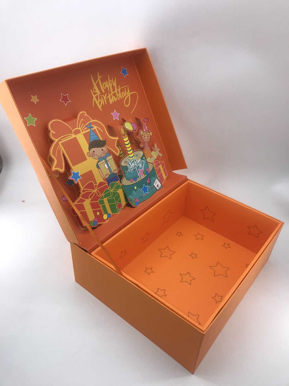 Customized Size 3D Cardboard Rigid Box in Pantone Color for Surprise Gift Packaging