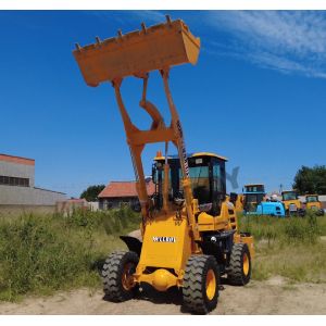 China Front Head 1.5t Heavy Equipment Wheel Loader For Construction Engineering factory