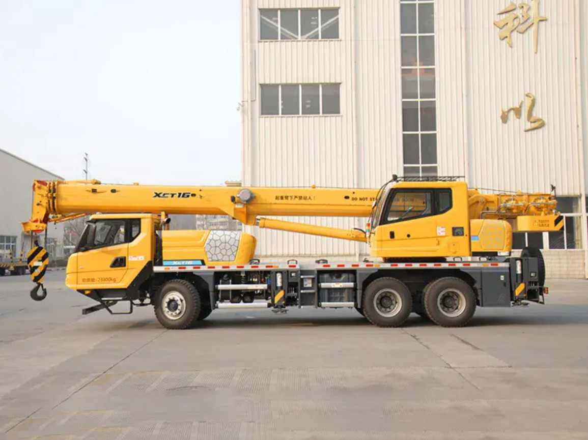 XCMG XCT35 New Design Crane Truck 35 Ton Crane All Terrain Mobile Crane