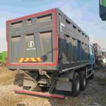 400 Hp Heavy Dump Truck Configured With Air Ride Suspension For Optimal