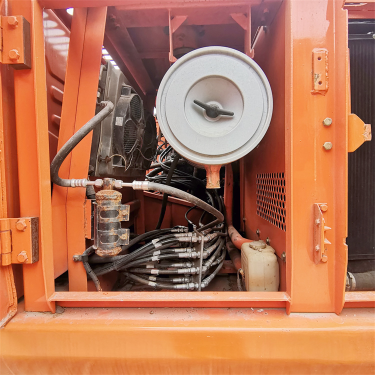2017 Doosan DH220-7 Excavator with Original Hydraulic Pump and Good Condition in Korea