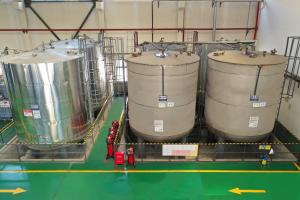 China Eco Friendly Electrical Epoxy Resin For Sustainable Manufacturing factory